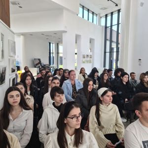 Apă cu Model - 2026